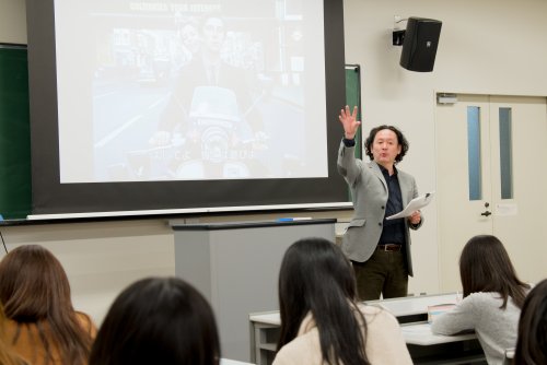 「サブカルチャーの社会学」授業風景