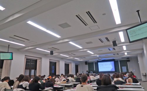 報告会の様子
